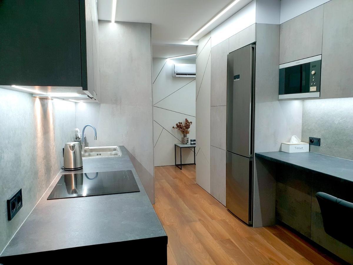 Vip Apartment- Розумний Дім Lviv Exterior photo
